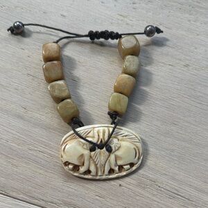 Elephant Carved Tan Beaded Bracelet